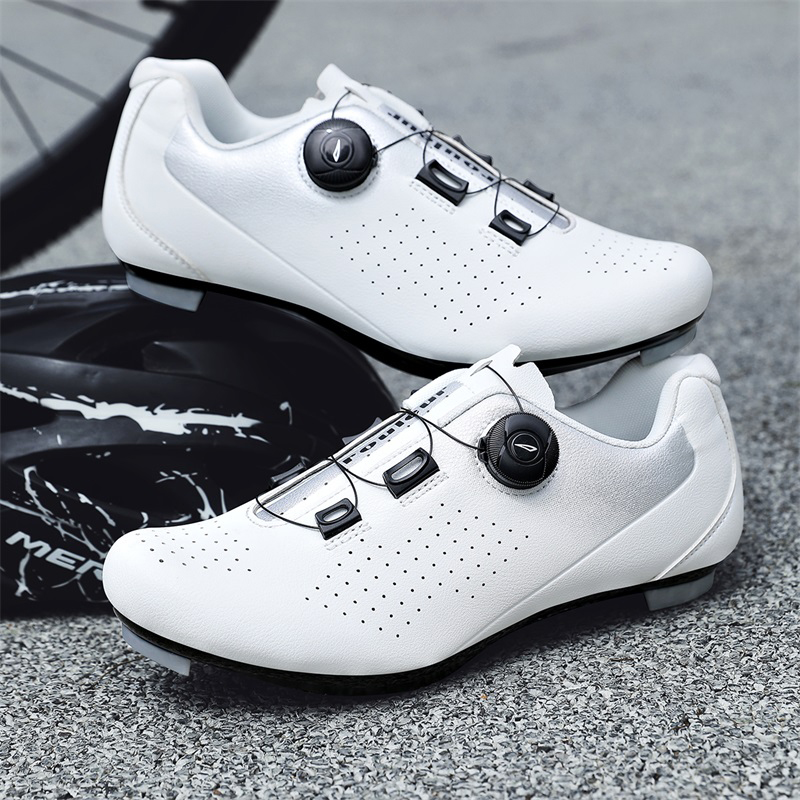 Scarpe da Ciclismo su Strada c - Mountain Biking Shoes recensione e prezzo