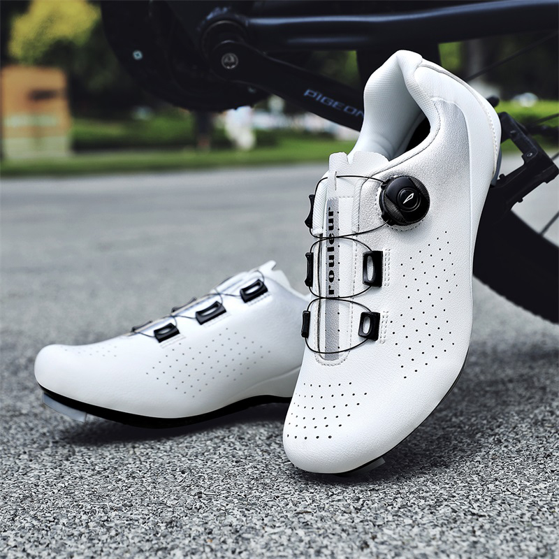 Scarpe da Ciclismo su Strada c - Mountain Biking Shoes recensione e prezzo